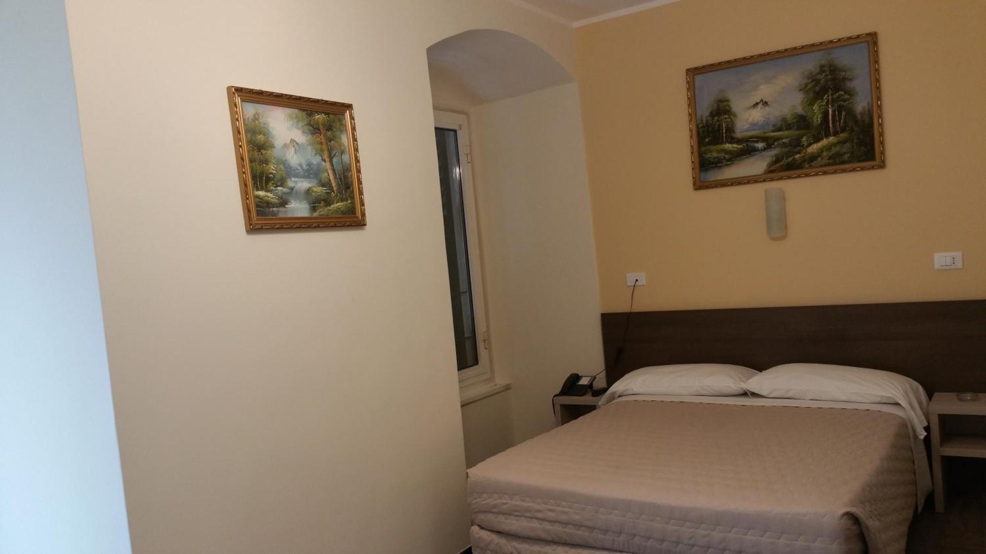 Hotel Tommaseo Генуя Екстер'єр фото