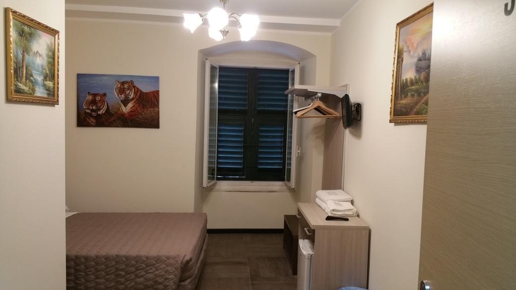 Hotel Tommaseo Генуя Екстер'єр фото
