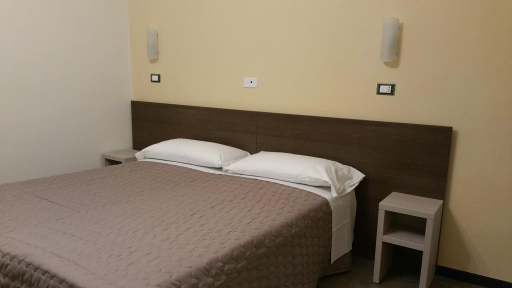 Hotel Tommaseo Генуя Екстер'єр фото