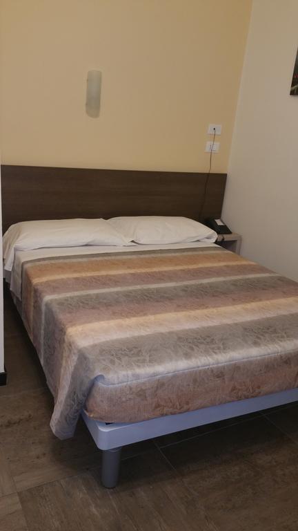 Hotel Tommaseo Генуя Екстер'єр фото